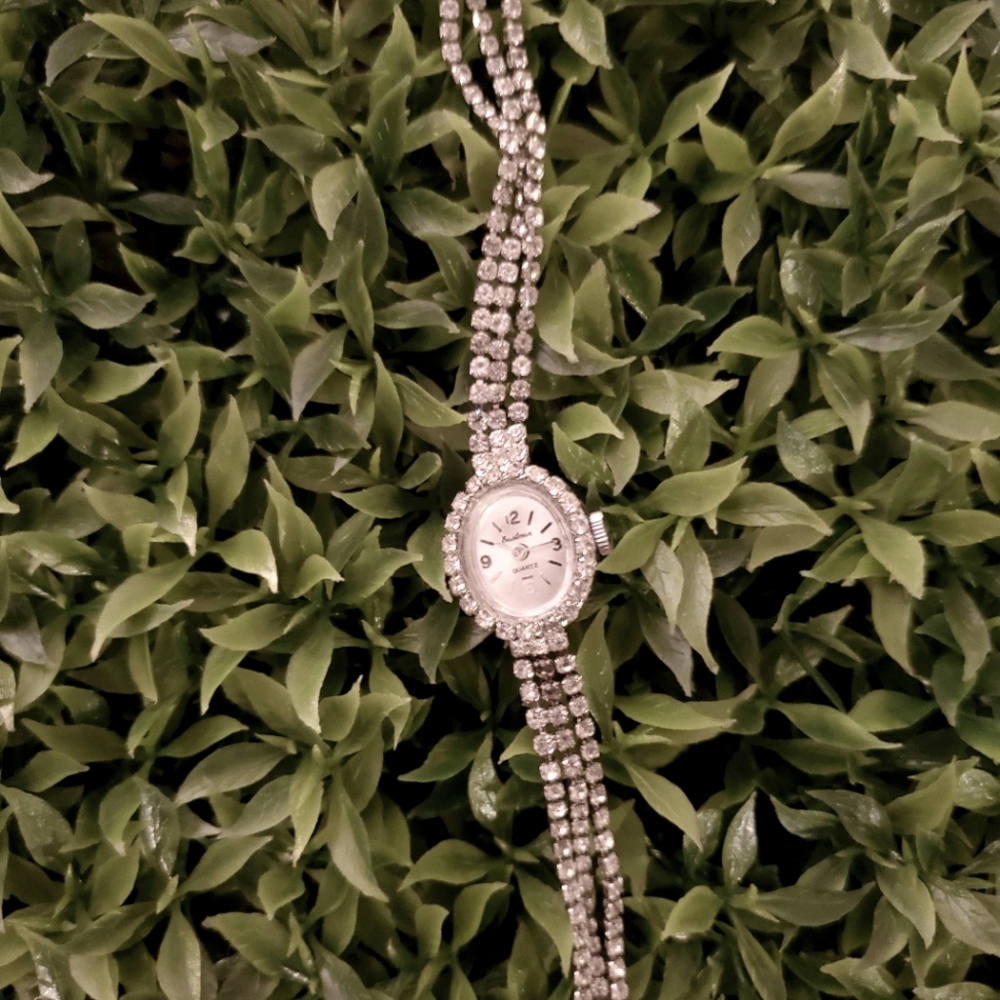 Gorgeous Vintage Eastman Rhinestone Watch